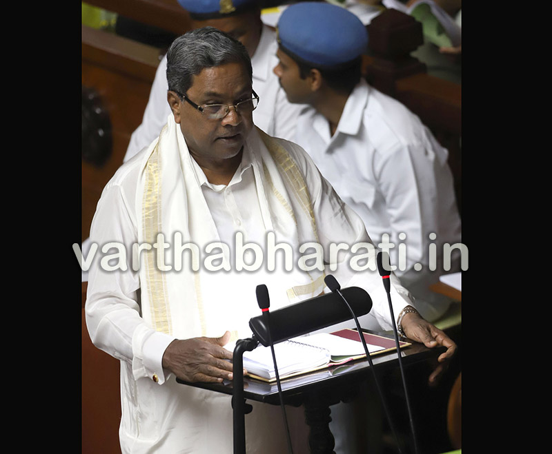 ಎಲ್ಲ ವಿದ್ಯಾರ್ಥಿಗಳಿಗೆ ಉಚಿತ ಬಸ್ ಪಾಸ್: ಸಿದ್ದರಾಮಯ್ಯ